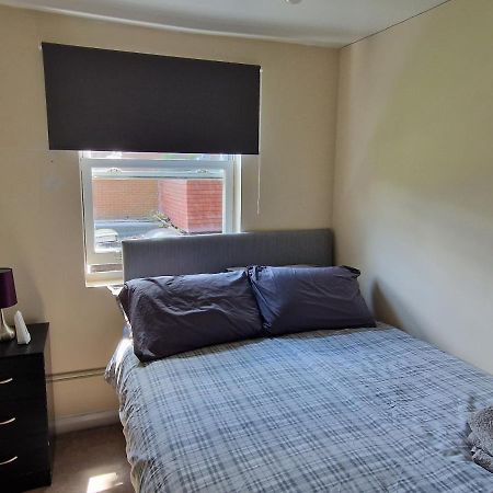 Maidstone Heights III - 1 Bedroom In Maidstone! Exterior photo
