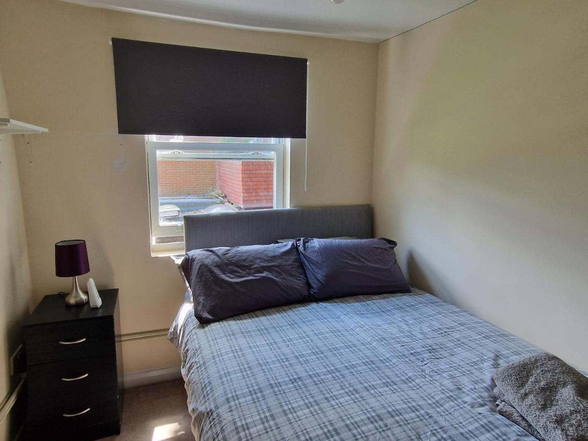 Maidstone Heights III - 1 Bedroom In Maidstone! Exterior photo